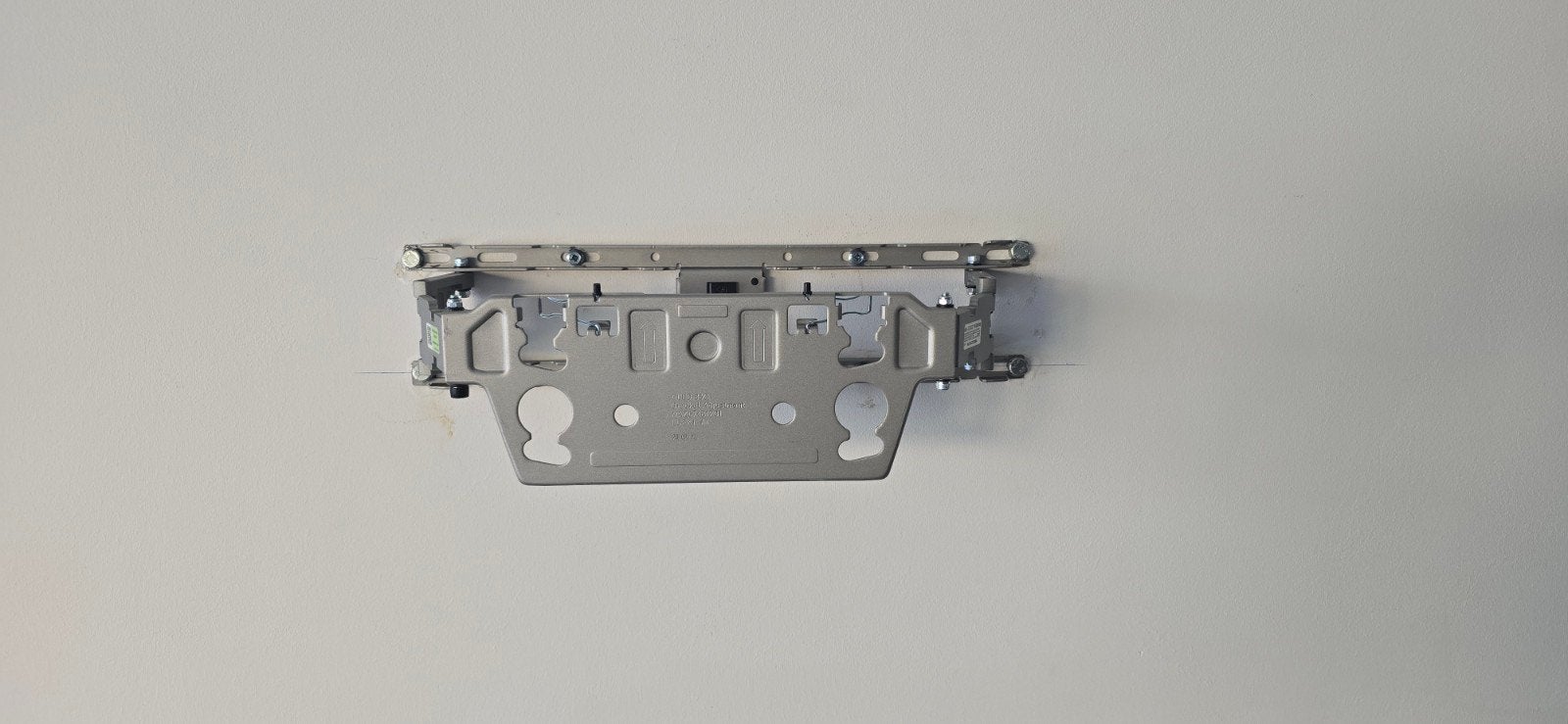 LG OLED TV Muurbeugel (55-83 inch, 50 kg), Ophalen