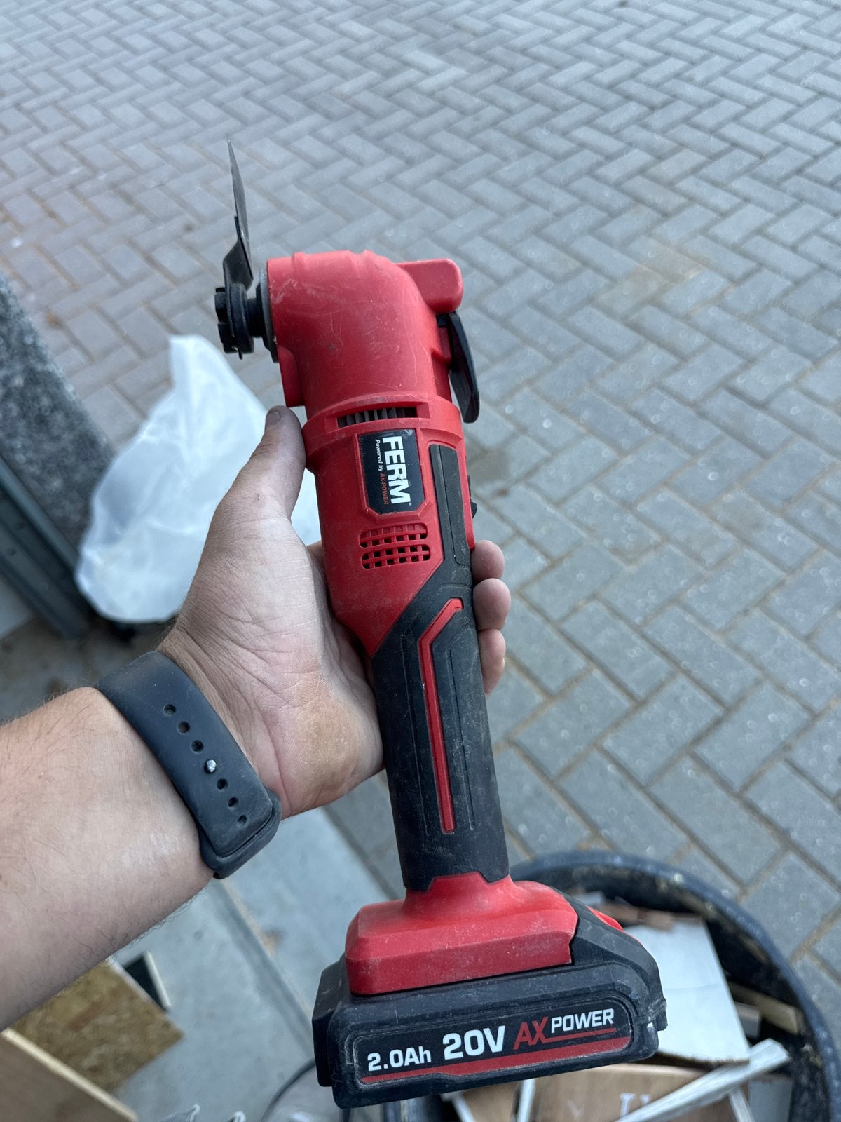 FERM Multitool met lader en 1x batterij, Ophalen, Gebruikt, Multitool, Ferm