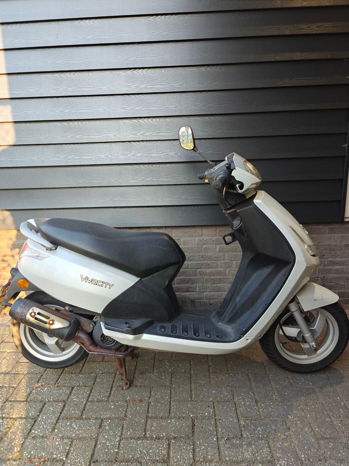 Peugeot viva city snor scooter opknapper 25km, Fietsen en Brommers, Scooters | Peugeot, Ophalen, Gebruikt, Benzine, Vivacity