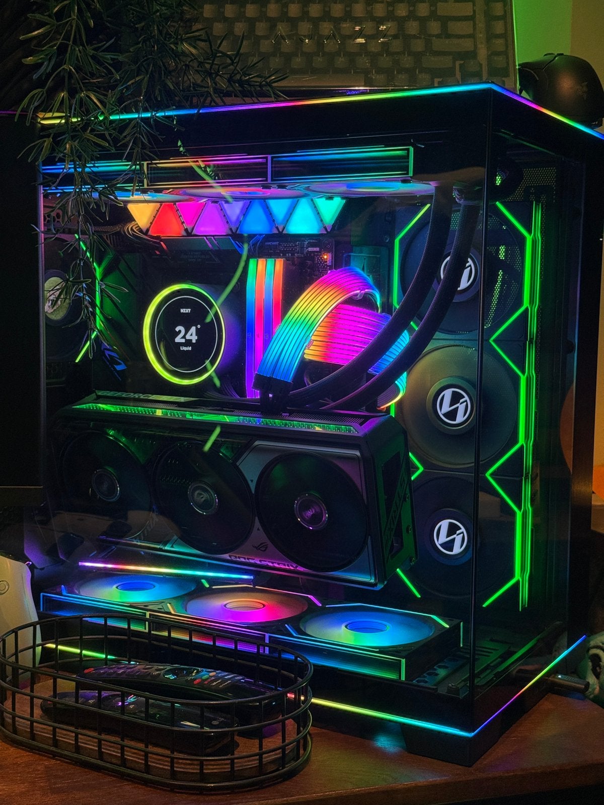 Gaming Pc, Ryzen 7 9850X3D - 5070 Ti OC. ( Rog Strix ), Ophalen, Overige genres, 1 speler, Zo goed als nieuw