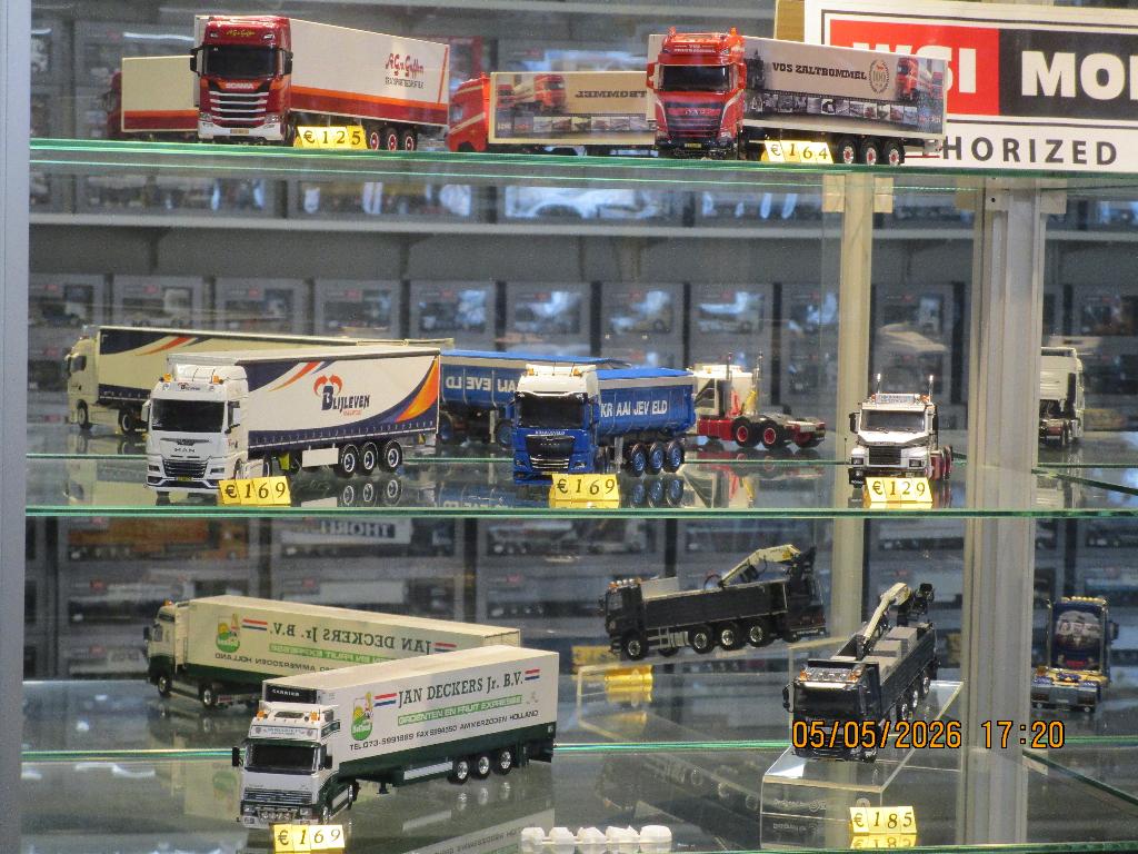 Kom Vrijblijvend kijken in onze Wsi Shop, Hobby en Vrije tijd, Modelauto's | 1:50, Ophalen, Nieuw, Bus of Vrachtwagen, Wsi