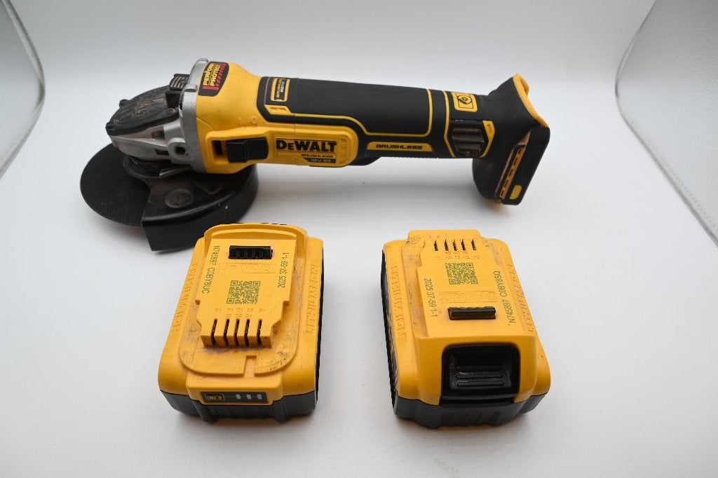 Dewalt DCG405 Type 3 18V XR Accu Haakse Slijper Set + 2 accu, Gebruikt, Dewalt, Ophalen of Verzenden, Niet gespecificeerd