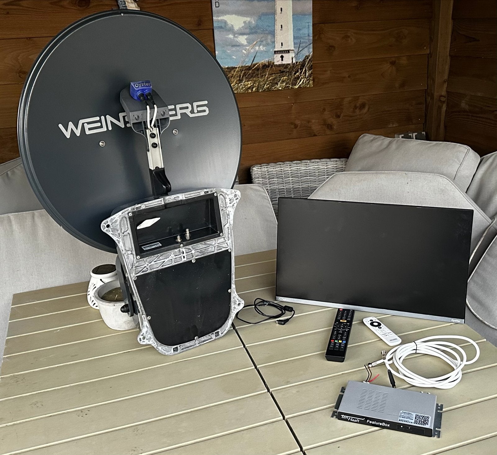 Ten Haaft Oyster 60 Premium Twin schotel + Avtex 24” SmartTV, Ophalen, Zo goed als nieuw, (Schotel)antenne, Overige merken