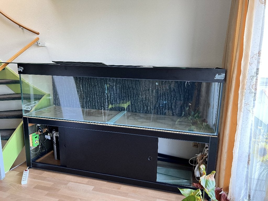 Gratis groot aquarium 220 cm inc. meubel op te halen., Dieren en Toebehoren, Vissen | Aquaria en Toebehoren, Ophalen, Overige merken