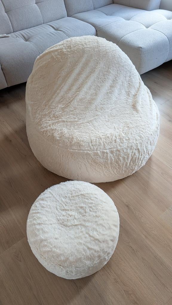 Opblaasbare teddy stoel en poef van Strawberry & Applepie, Stof, Overige kleuren, Ophalen of Verzenden, Zo goed als nieuw