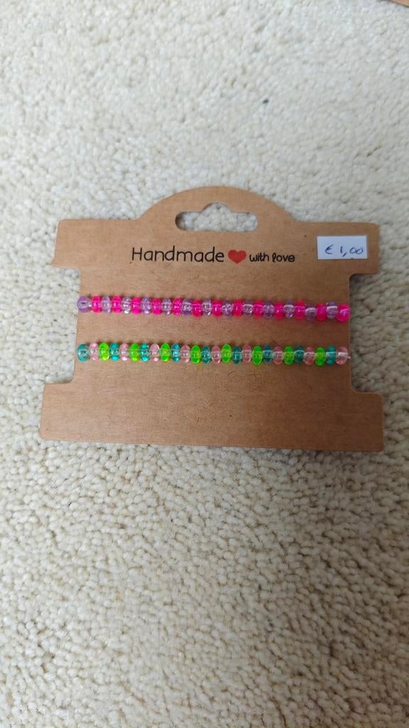 Nieuwe zelfgemaakte armbandjes - diverse kleuren, Sieraden, Tassen en Uiterlijk, Armbanden, Overige kleuren, Kunststof of Plastic