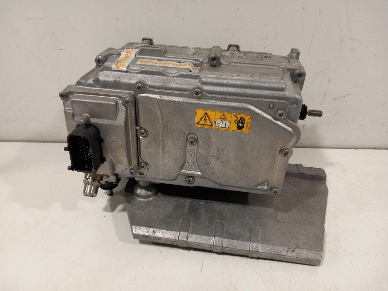 Regeleenheid Mercedes-Benz eVito, Onderdelen@venauto.nl, Van der Ven Autorecycling B.V., Gebruikt, Ettenseweg 76, 4706 PB Roosendaal, The Netherlands