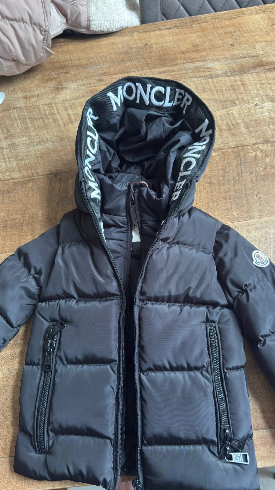 Moncler Winter Jas Kids maat 98-104, Ophalen of Verzenden, Nieuw, Overige maten, Zwart