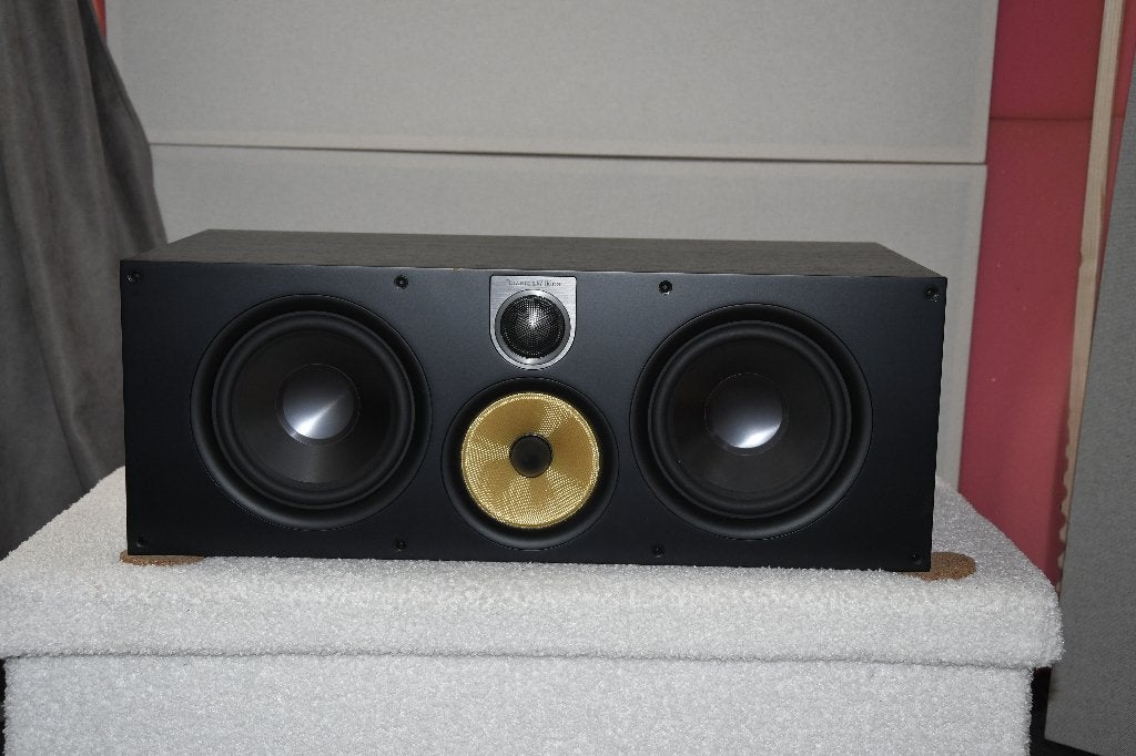 Zwarte B&W HTM61 S2 centerspeaker met foampluggen, Ophalen, Gebruikt, 120 tot 150 watt, Bowers & Wilkins (B&W)