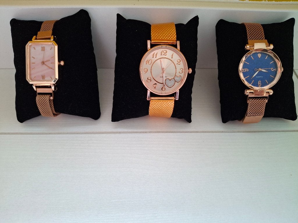 3 Nieuwe Goud/Rosé Kleurige Dames/Meisjes Horloges  3 = 10.-, Ophalen of Verzenden, Nieuw, Goud, Meisje