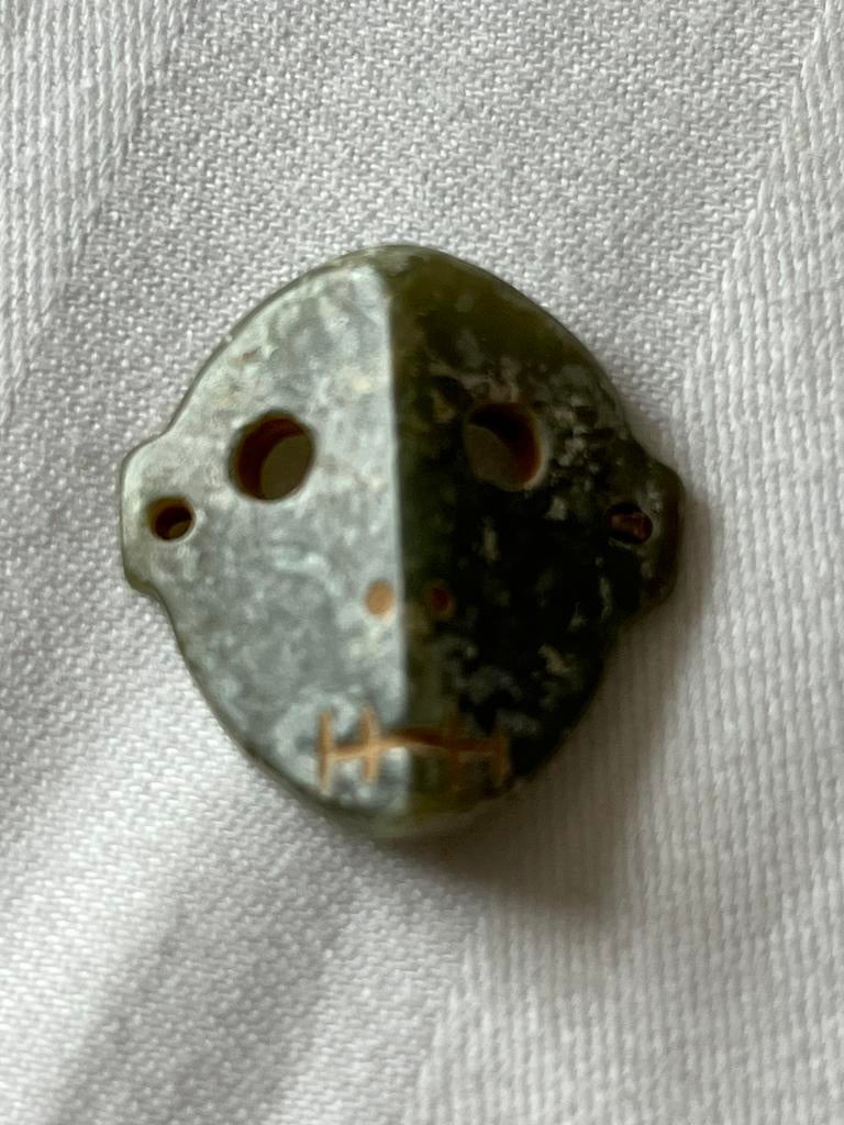 Amulet gezicht groene jade, Ophalen of Verzenden, Zo goed als nieuw, Groen, Steen of Mineraal