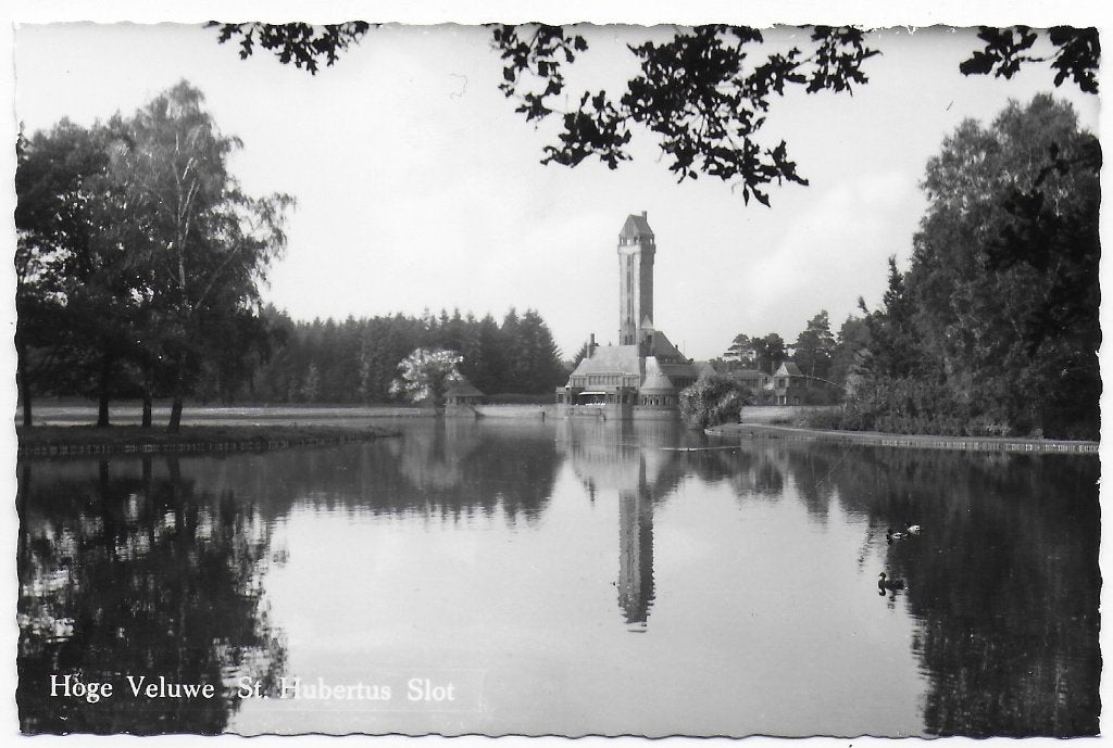 Hoge Veluwe St Hubertus Slot Ansichtkaart (B6816 ) ongelopen, Ophalen of Verzenden, 1960 tot 1980, Ongelopen, Gelderland