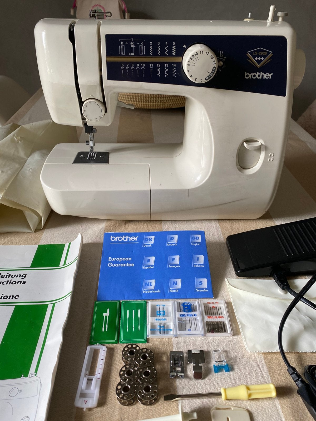 Brother naaimachine als nieuw!, Hobby en Vrije tijd, Naaimachines en Toebehoren, Ophalen of Verzenden, Zo goed als nieuw, Naaimachine
