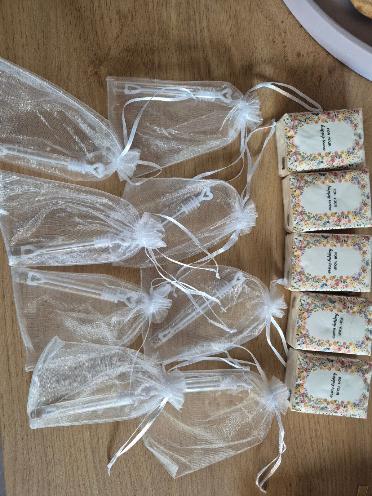 Bellenblaas in organzazakjes & 200 roze rietjes, Ophalen of Verzenden, Nieuw, Feestartikel, Geboorte of Huwelijk