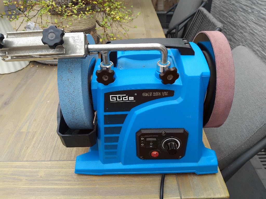 Güde nat slijpmachine GNS 200 VS, Ophalen of Verzenden, Zo goed als nieuw, Minder dan 700 watt, Werkbankslijpmachine
