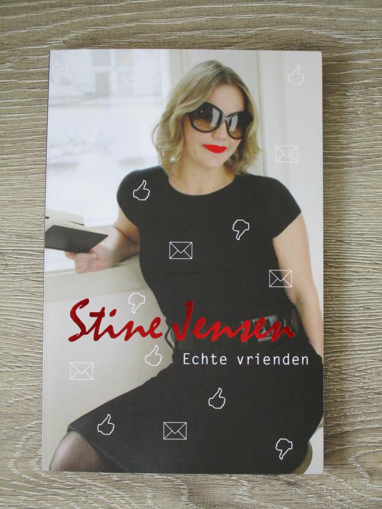 Echte vrienden - Stine Jensen, Boeken, Ophalen of Verzenden, Gelezen
