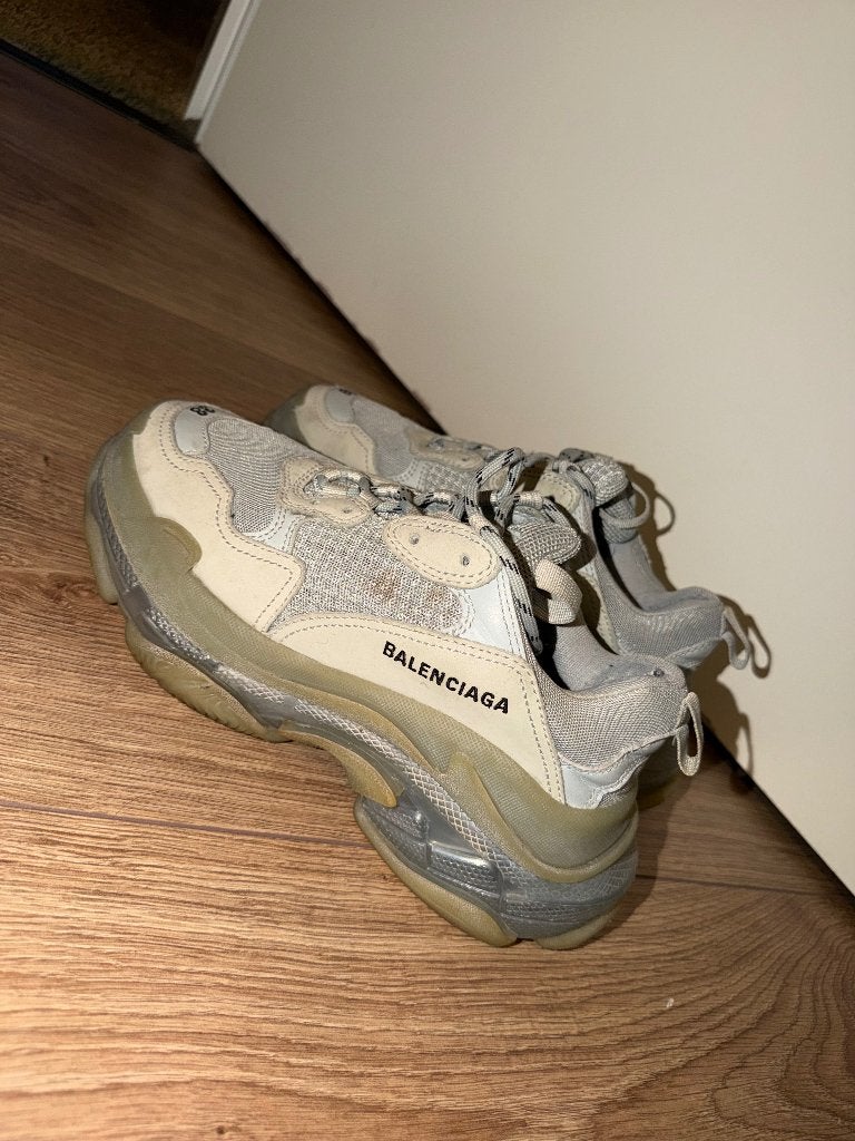 Balenciaga triple s, Balenciaga, Ophalen of Verzenden, Grijs, Sneakers of Gympen