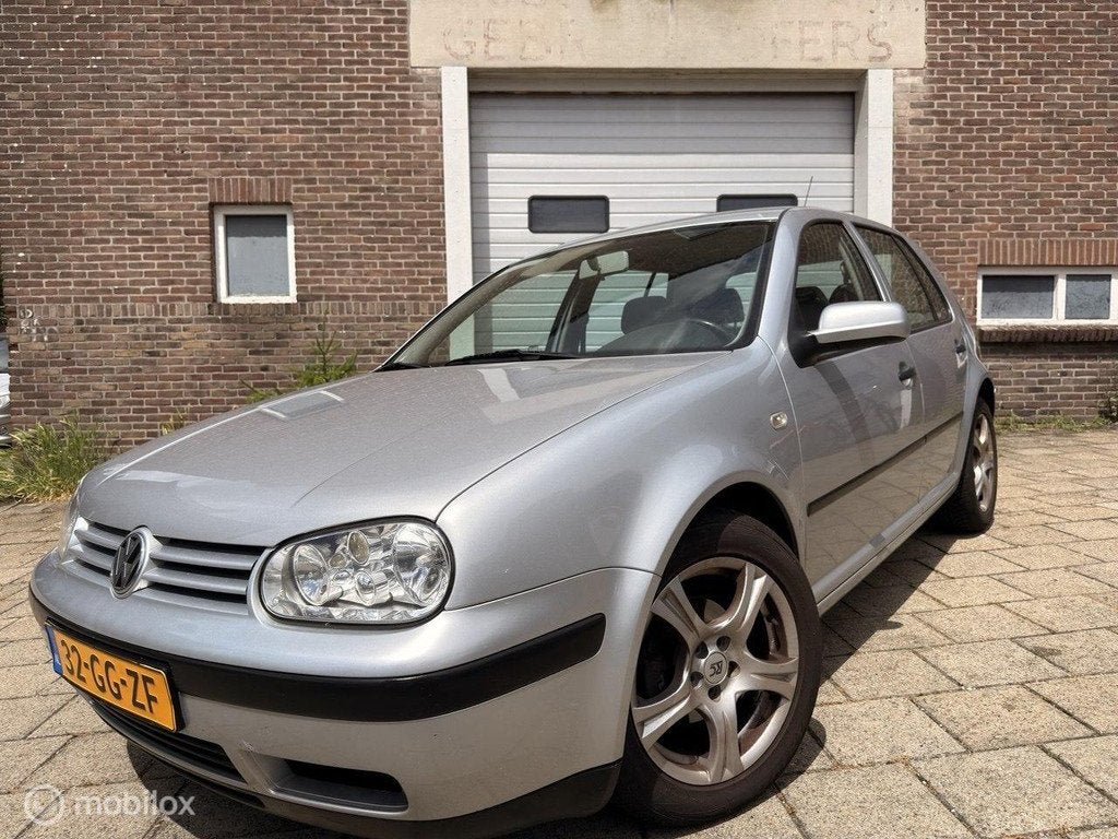 Volkswagen Golf 1.6 Comfortline, Gebruikt, 4 cilinders, Startonderbreker, 49 €/maand