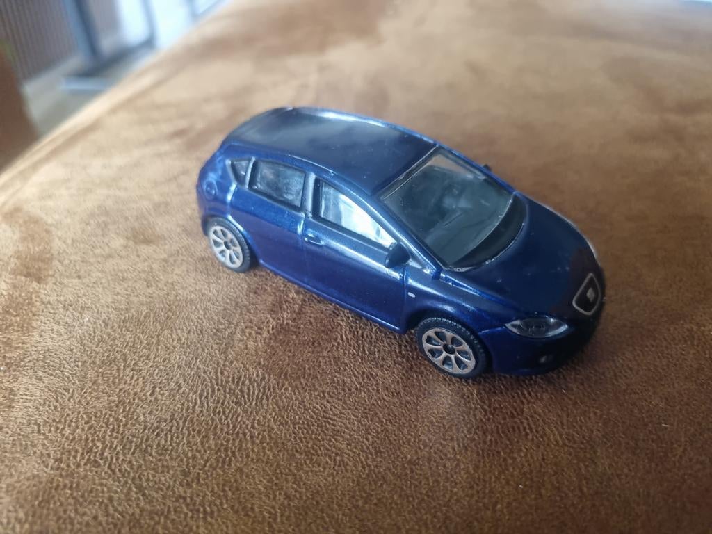 Burago Seat Leon Cupra 1/43 modelauto, Hobby en Vrije tijd, Ophalen of Verzenden, Gebruikt, Auto, Overige merken