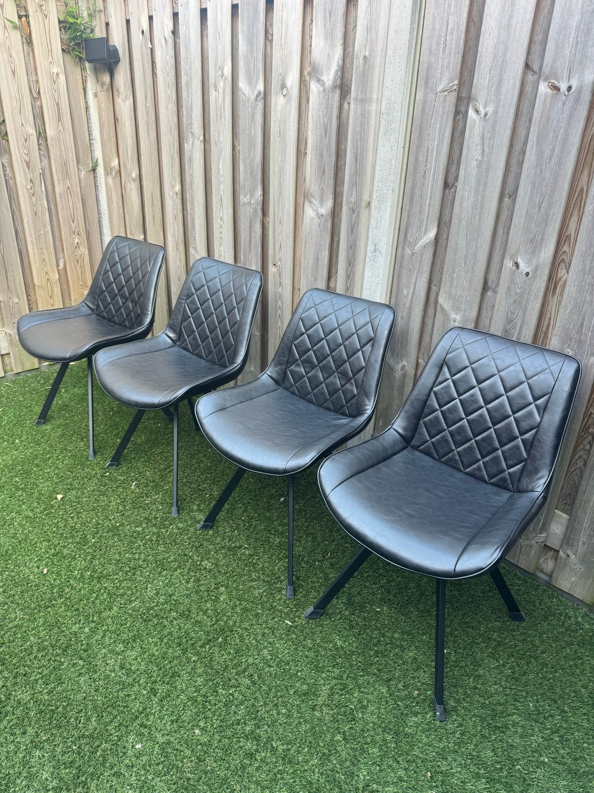 Set van 4 zwarte eetkamerstoelen kunstleder, Huis en Inrichting, Stoelen, Ophalen, Gebruikt, Zwart, Leer