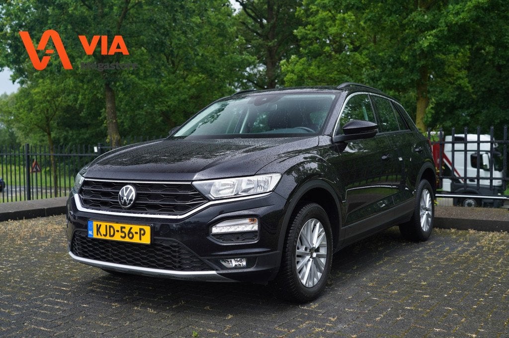 Volkswagen T-Roc 1.5 TSI | 150PK | Style | Trekhaak | Climat, 1254 kg, Zwart, 150 pk, Zwart