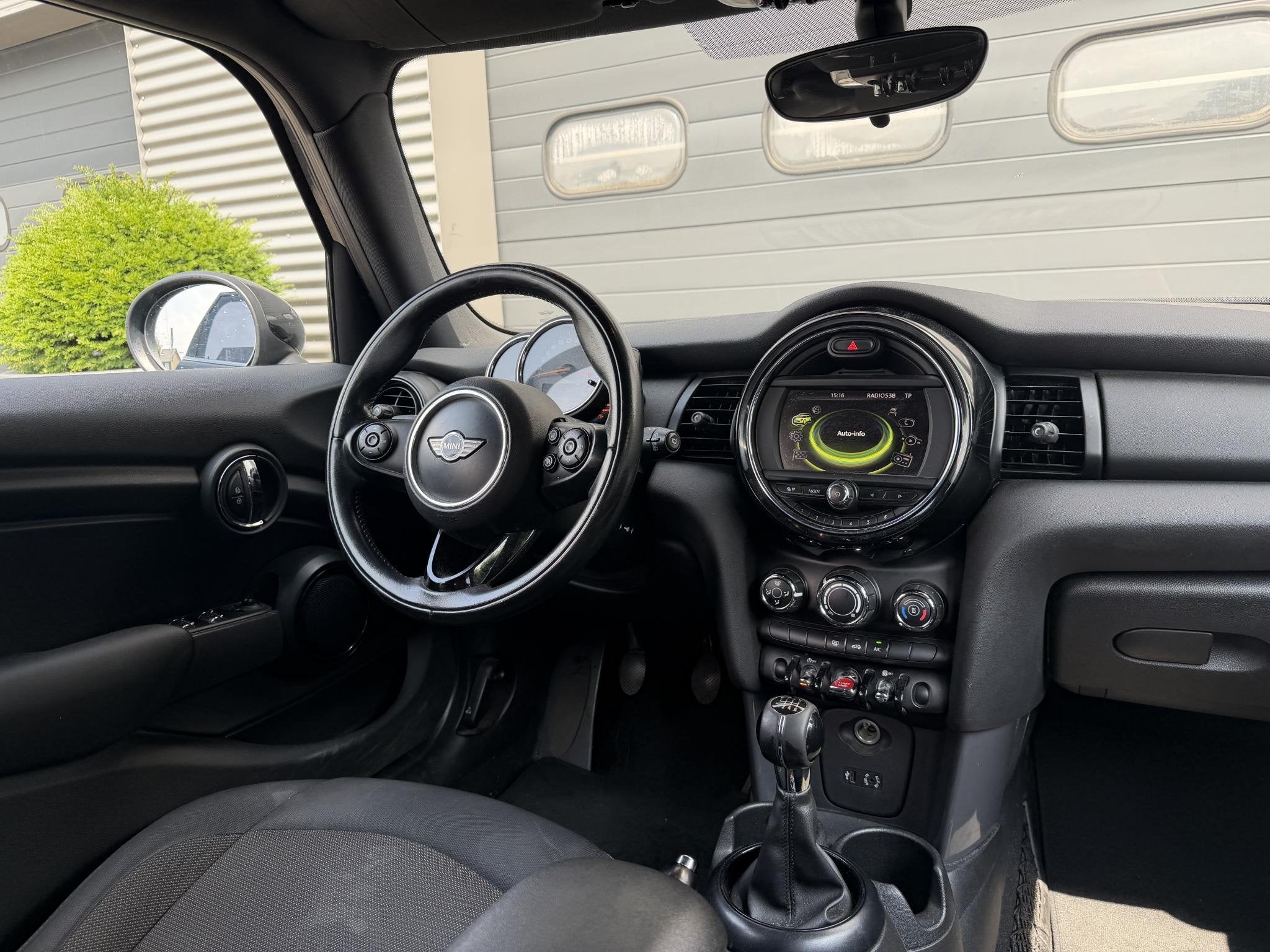 MINI 5-Deurs 1.2 One Salt Business | Navigatie | Parkeersens, Auto's, Stof, Gebruikt, Bruin, 49 €/maand