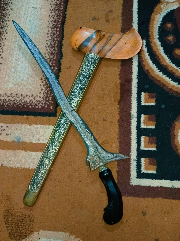 Antieke Keris Jangkung 3 Luk Ngulit Semangka Solo SVB39, Antiek en Kunst, Verzenden