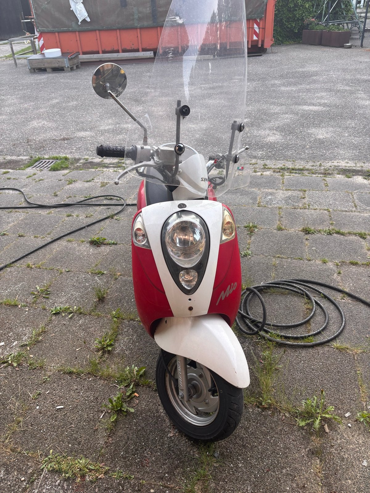 Sym Mio Scooter - Rood/Wit - (voor onderdelen) BIEDEN, Mio, Gebruikt, Maximaal 45 km/u, Ophalen of Verzenden