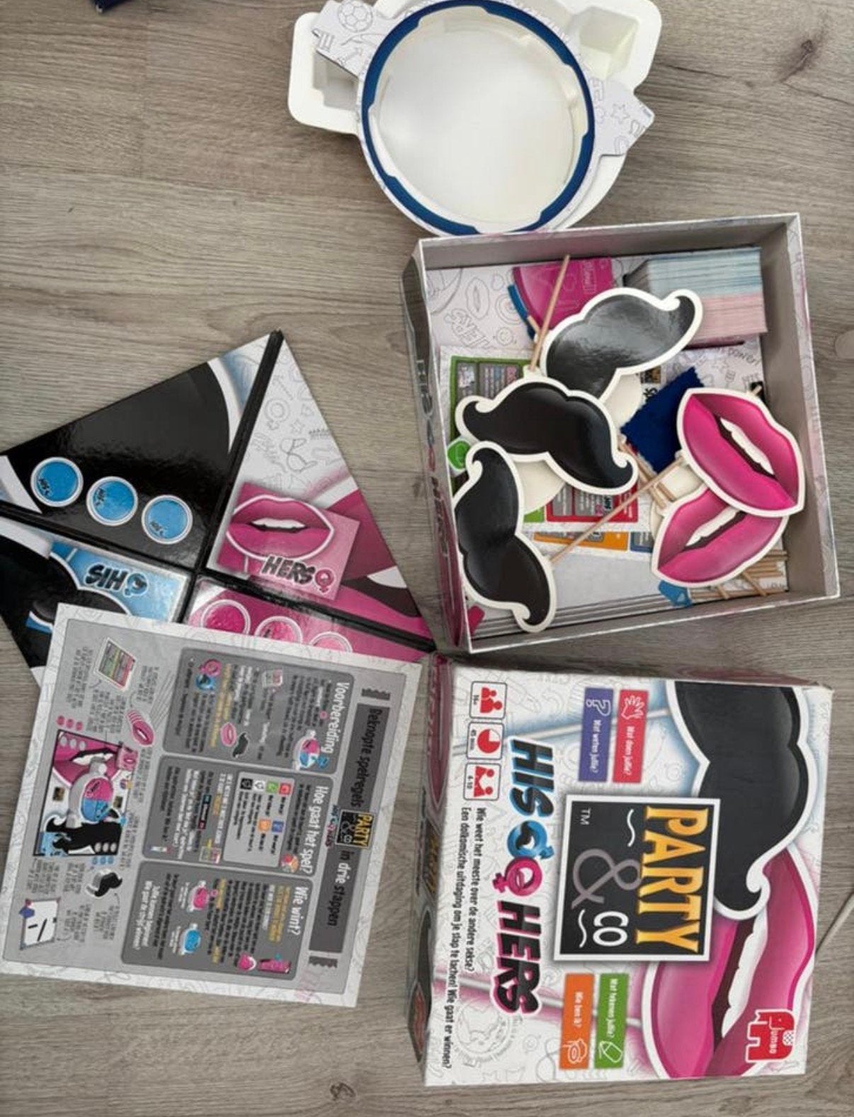 Party&co his and hers, Hobby en Vrije tijd, Gezelschapsspellen | Bordspellen, Ophalen, Zo goed als nieuw
