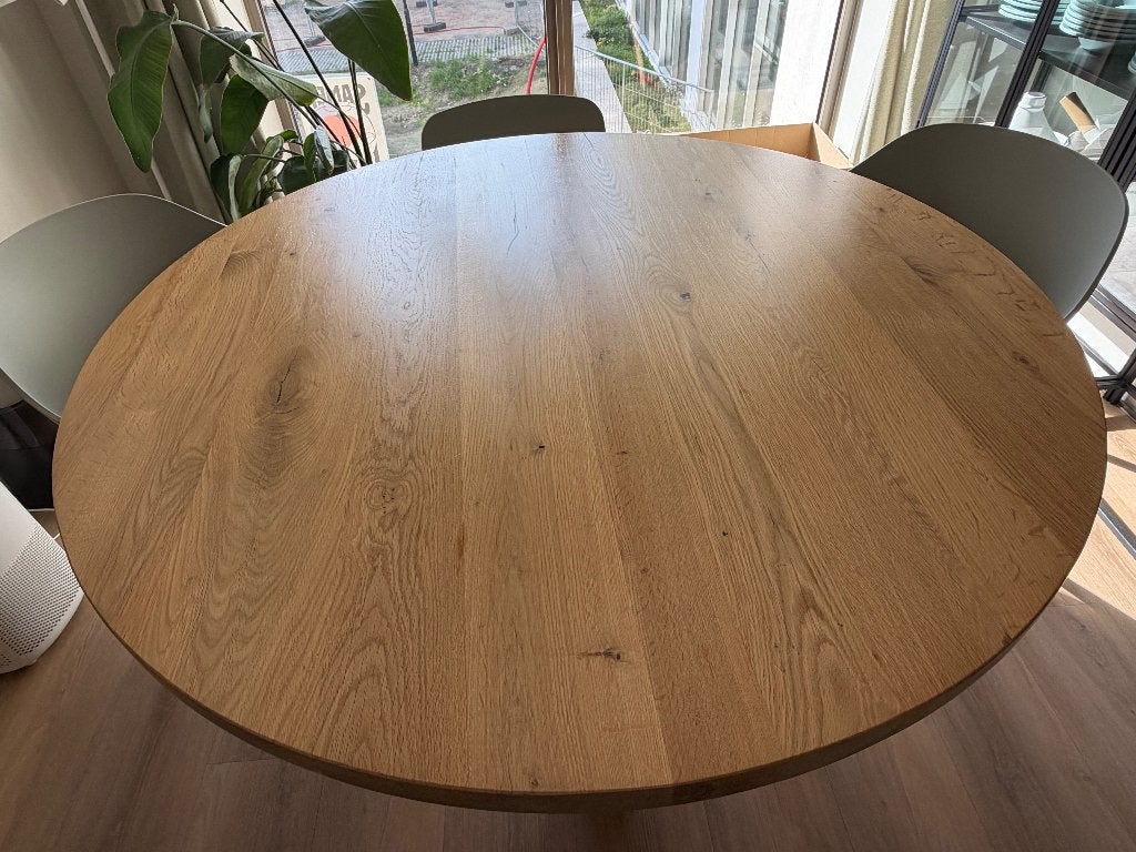 Foto 9 van eettafel massief eikenhout