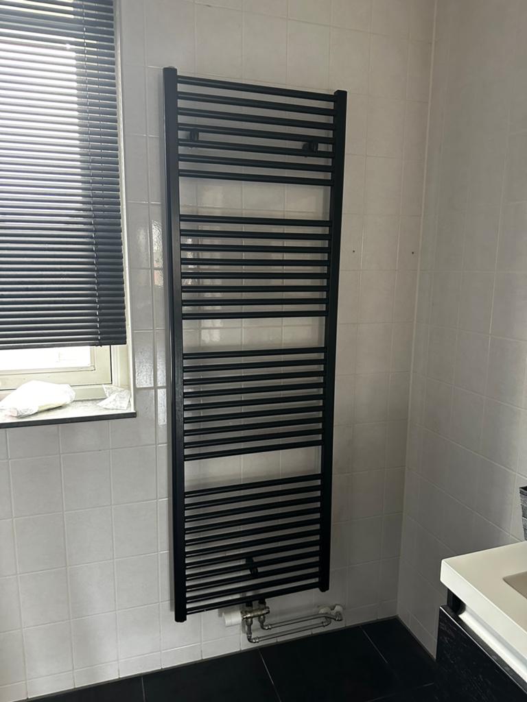 Zwarte design handdoekradiator / badkamer radiator 180x60 cm, Doe-het-zelf en Verbouw, Verwarming en Radiatoren, Ophalen, Radiator