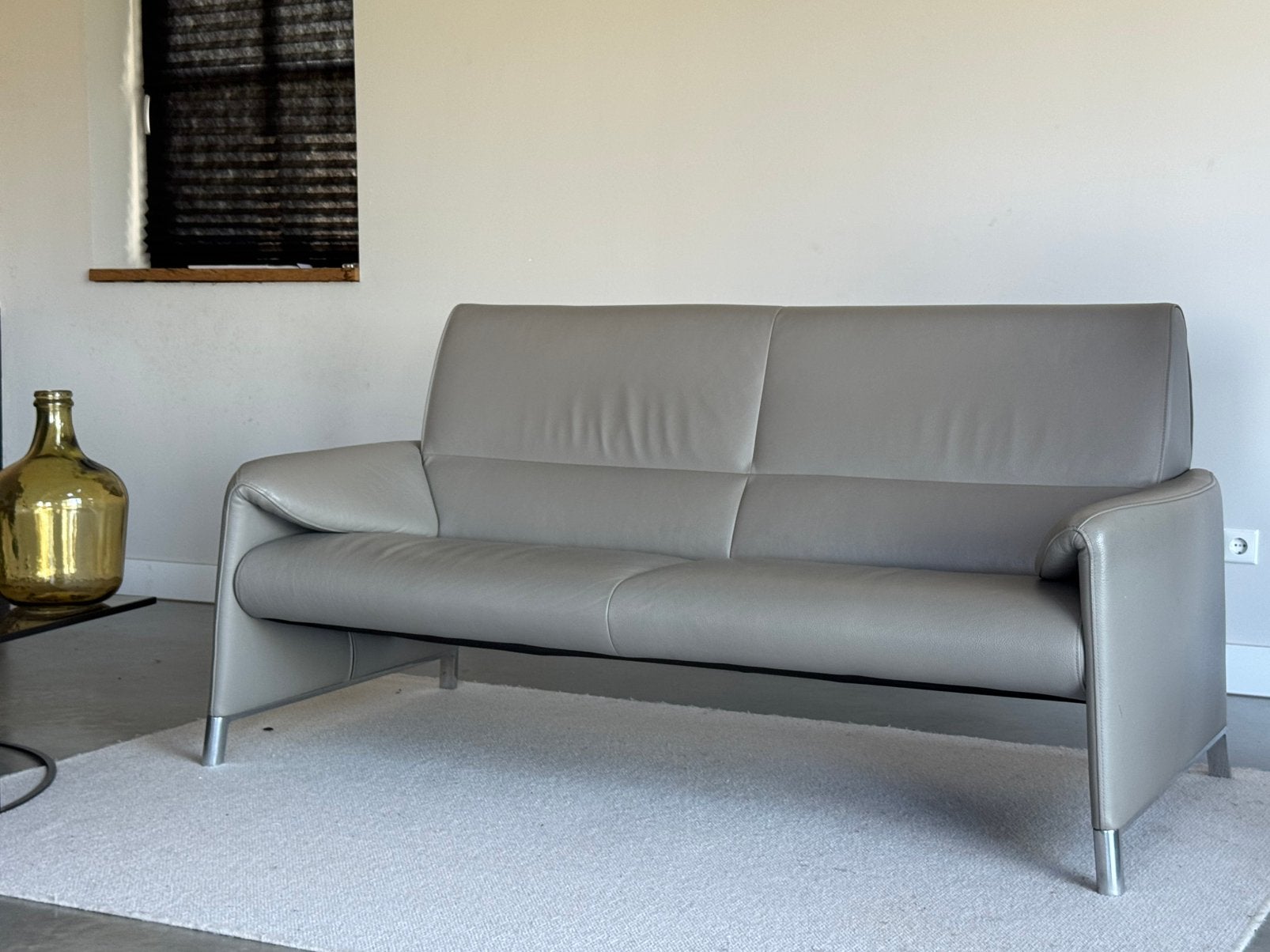 Leolux Felizia 2,5zits Bank – taupe/ grijs Leder | Als nieuw, Huis en Inrichting, Leolux, 150 tot 200 cm, Driepersoons, Ophalen of Verzenden