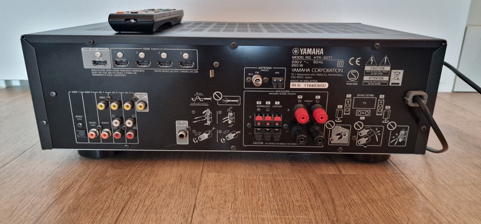 Foto 2 van Yamaha HTR-3071 AV Receiver - Krachtige 5.1 Versterker