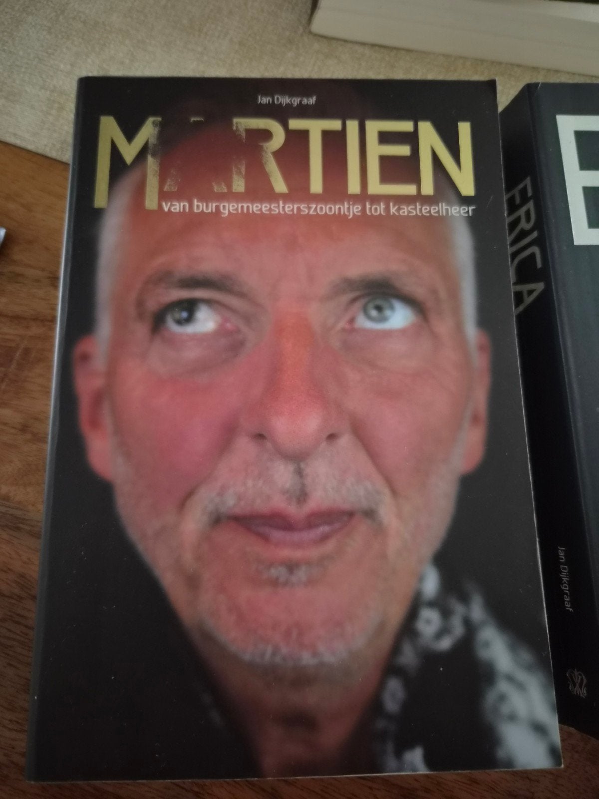 Martien en Erica, Boeken, Ophalen of Verzenden, Gelezen, Jan Dijkgraaf, Film, Tv en Media