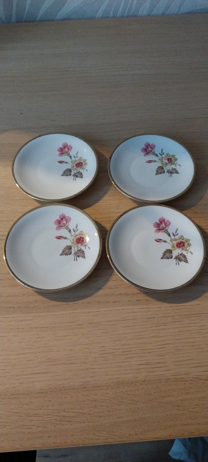 Set van 4 Winterling Bavaria schoteltjes met bloemdecor, Ophalen of Verzenden