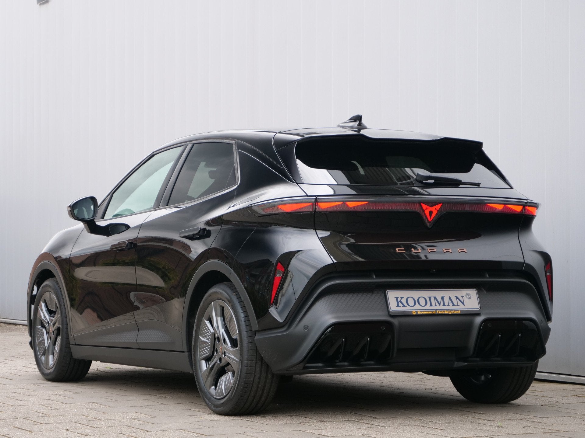 CUPRA Raval Endurance First Edition 52 kWh 210 Pk Automaat D, Auto's, Cupra, Stof, Gebruikt, 1535 kg, Zwart