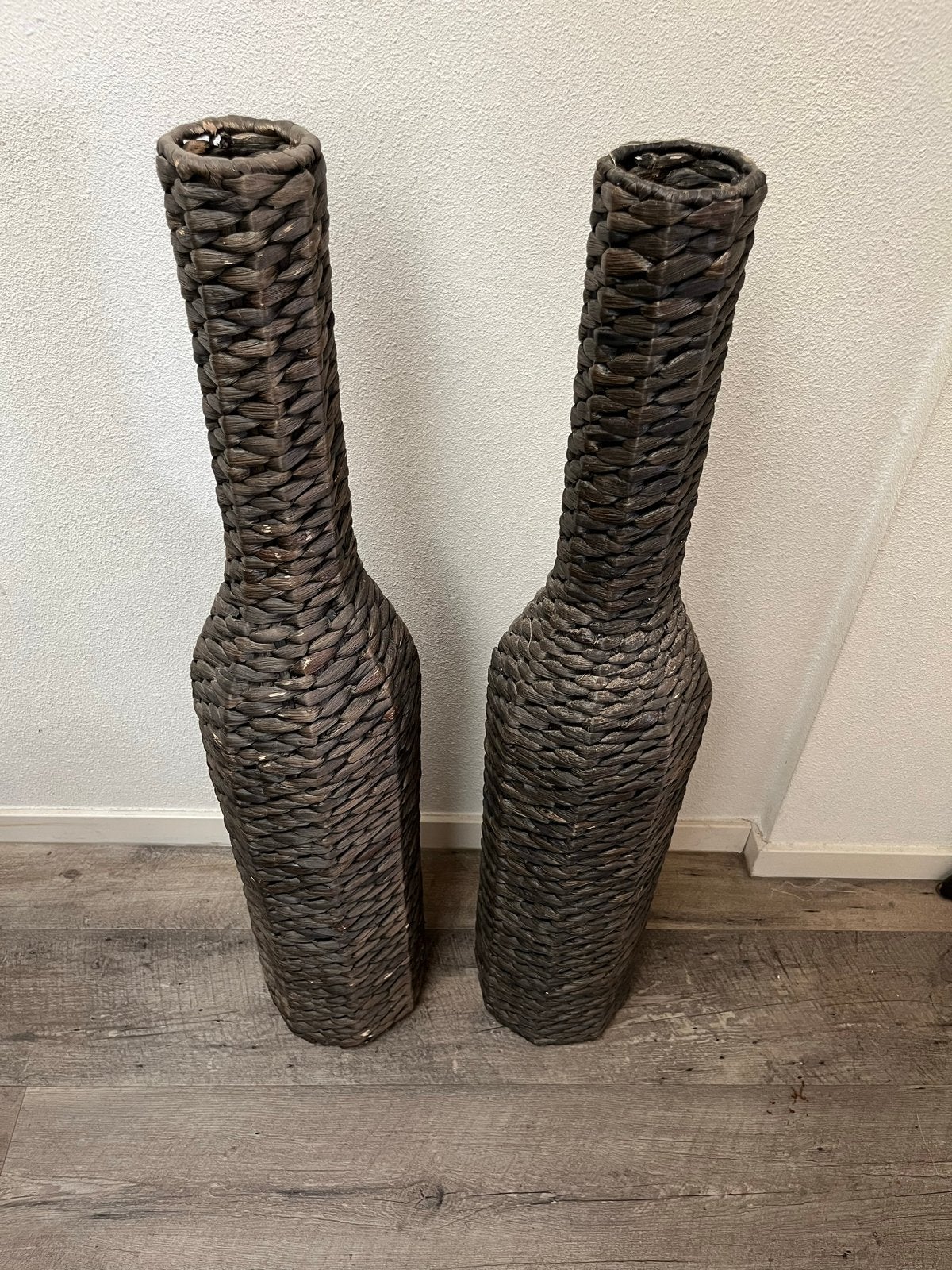Set van 2 rotan vazen - Handgemaakt en stijlvol, Huis en Inrichting, Woonaccessoires | Vazen, Ophalen, Gebruikt, Bruin, Natuurlijk materiaal