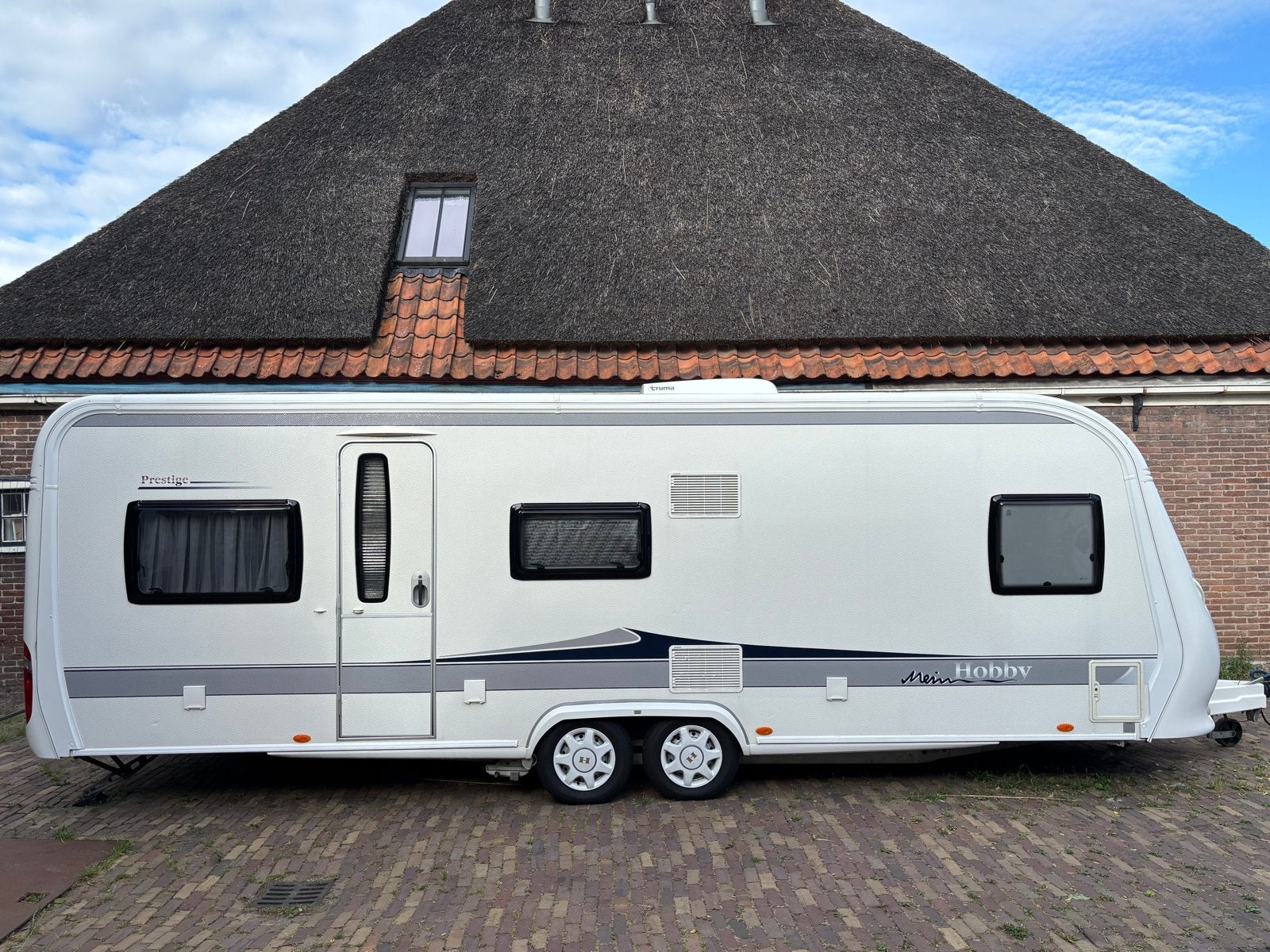 Hobby 650 UFME - Ruime en complete caravan, Caravans en Kamperen, Caravans, Rondzit, Hobby, Uitbouw voortent, Particulier