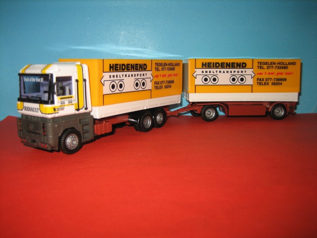 Heidenend - Tegelen NL  RENAULT combi  AWM, Ophalen of Verzenden, Zo goed als nieuw, Bus of Vrachtwagen, AWM
