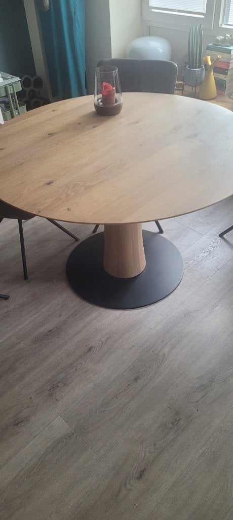 ronde eettafel met houten kolomvoet in onberispelijke staat, Ophalen, Zo goed als nieuw, Vijf personen of meer, Modern