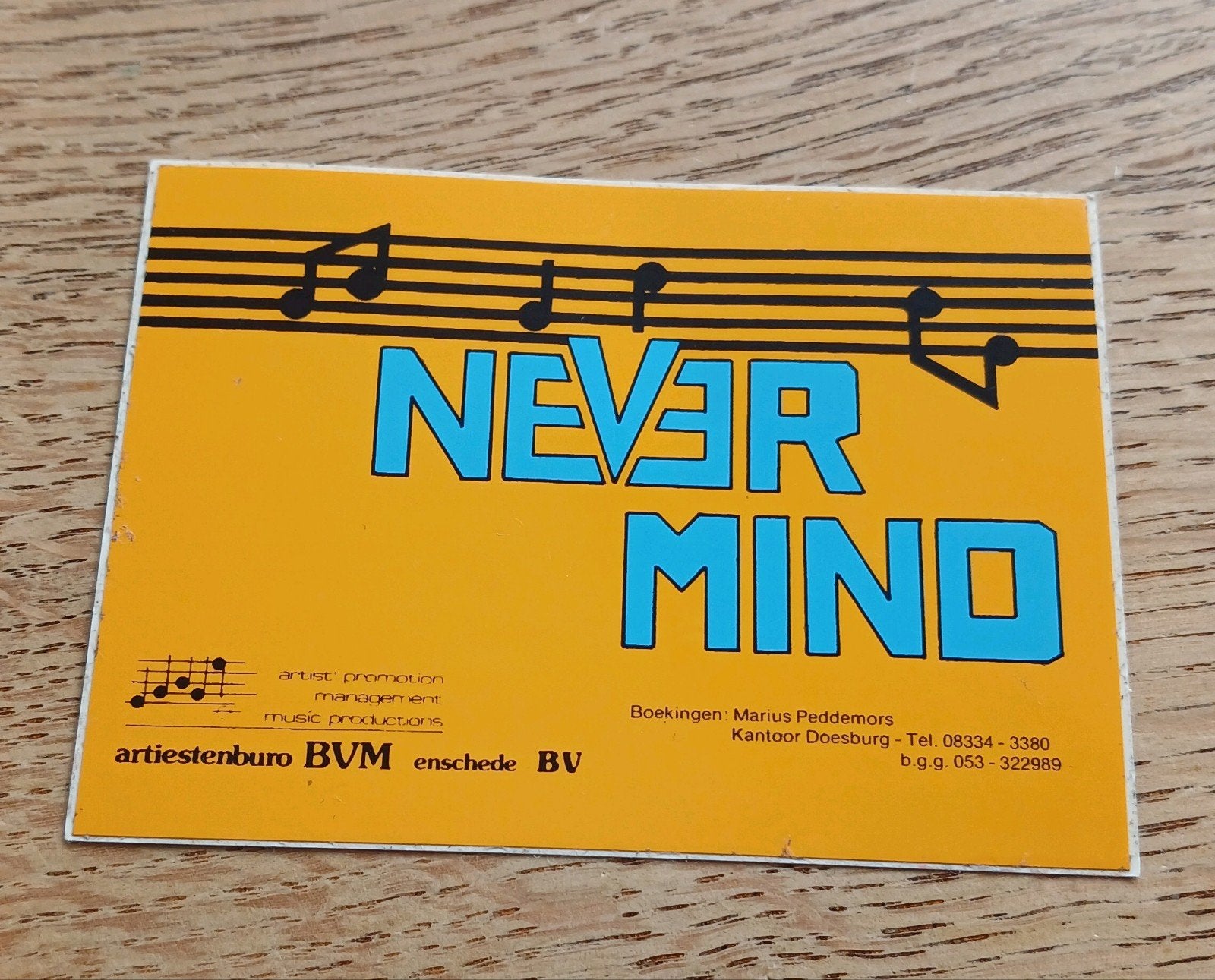 Sticker amusementsorkest Never Mind, DOESBURG, M. Peddemors, Verzamelen, Ophalen of Verzenden, Zo goed als nieuw