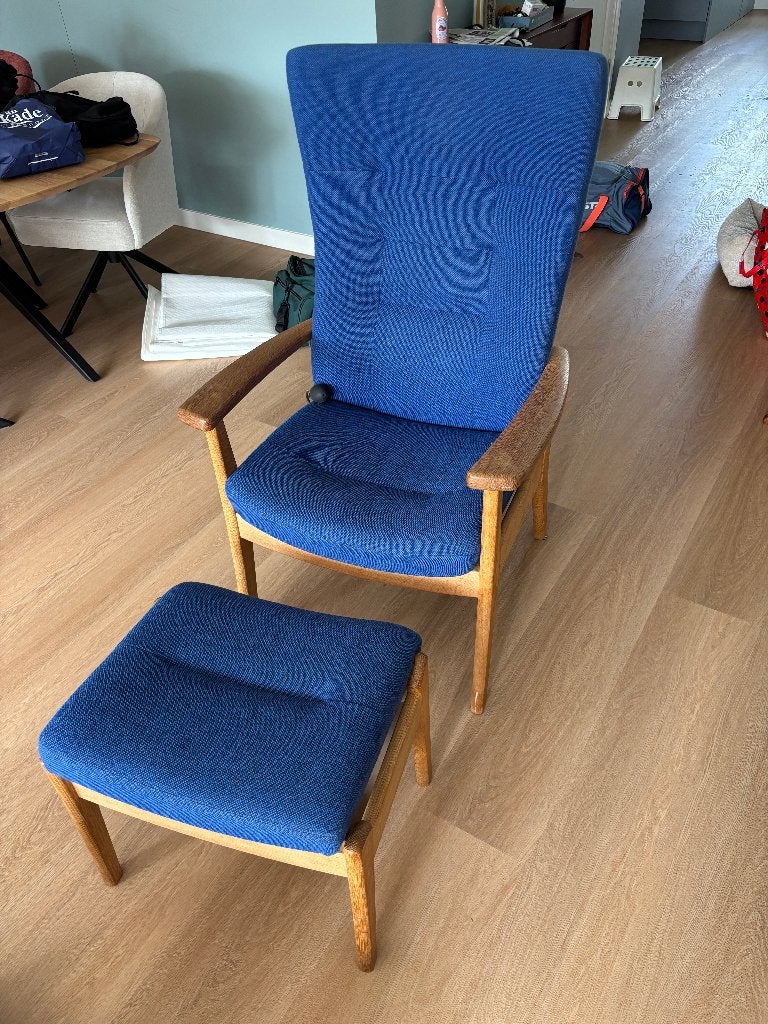 Farstrup fauteuil met voetenbank, Ophalen, Zo goed als nieuw, 75 tot 100 cm, 50 tot 75 cm