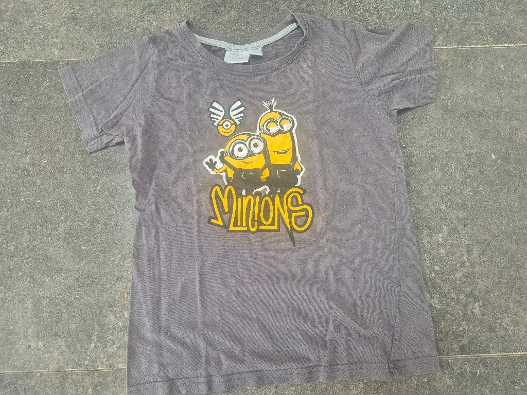 Minions shirtje, maat 122/128, Minions, Ophalen of Verzenden, Zo goed als nieuw, Shirt of Longsleeve