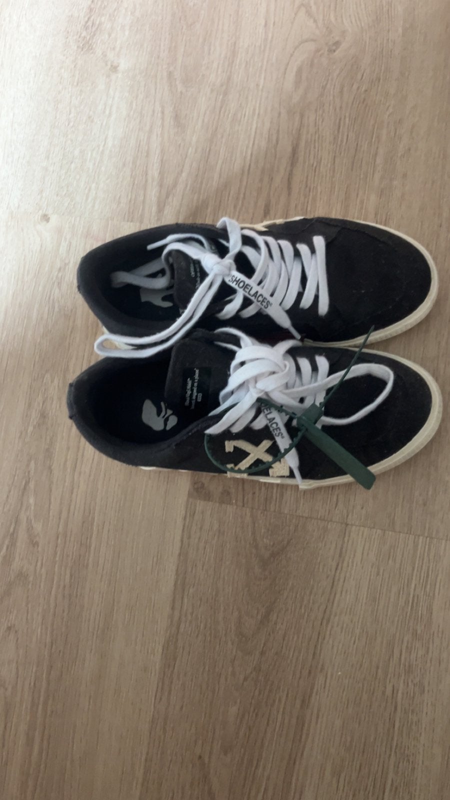 Off white schoenen, Ophalen, Zo goed als nieuw, Wit, Sneakers of Gympen