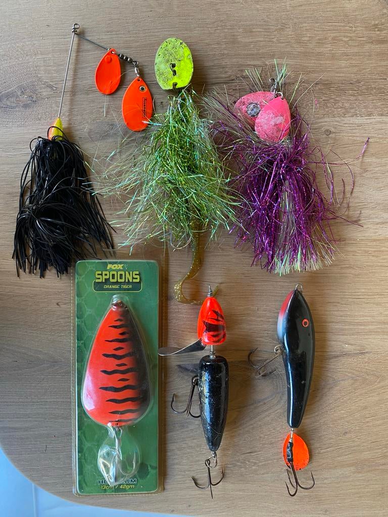 Diverse kunstaas set: Cowgirl, Chatterbait, Spinnerbait, Lep, Ophalen of Verzenden, Gebruikt