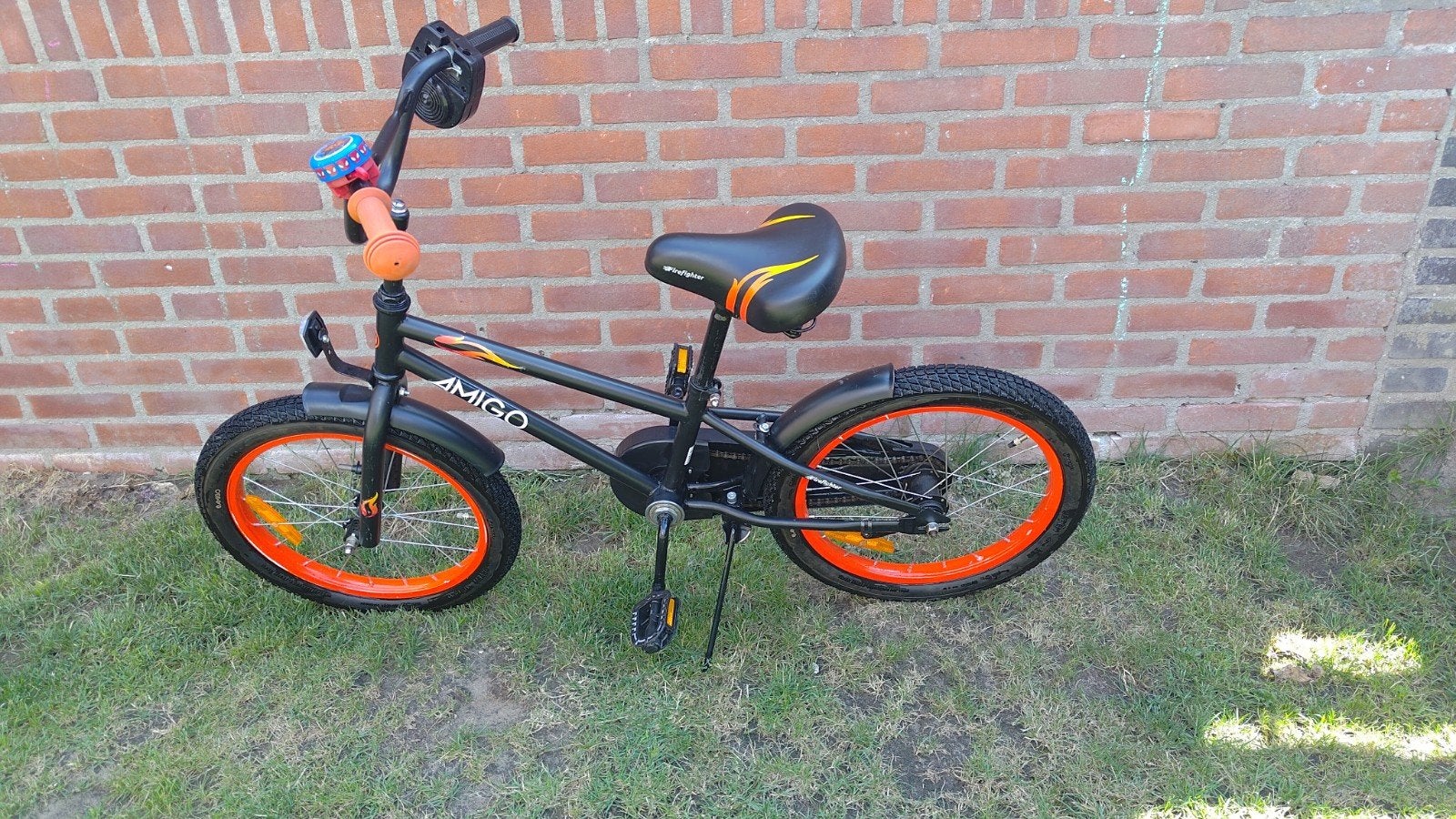 Amigo Firefighter kinderfiets 18 inch - Zo goed als nieuw, Fietsen en Brommers, Ophalen, Terugtraprem, 16 tot 20 inch, Zo goed als nieuw