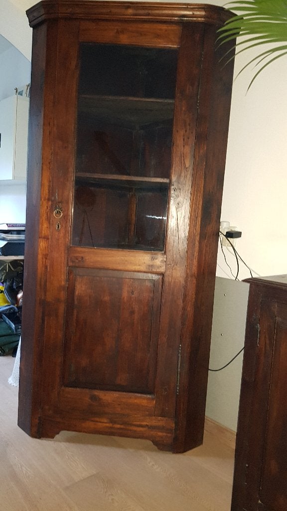Massief houten hoekkast / koloniale vitrinekast met glas, Ophalen, Gebruikt, Koloniaal, Overige houtsoorten
