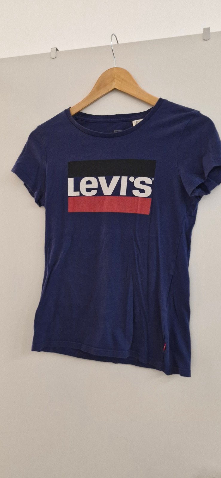 Levi's T-shirt - Donkerblauw met logo - Maat S, Blauw, Ophalen of Verzenden, Zo goed als nieuw, Korte mouw
