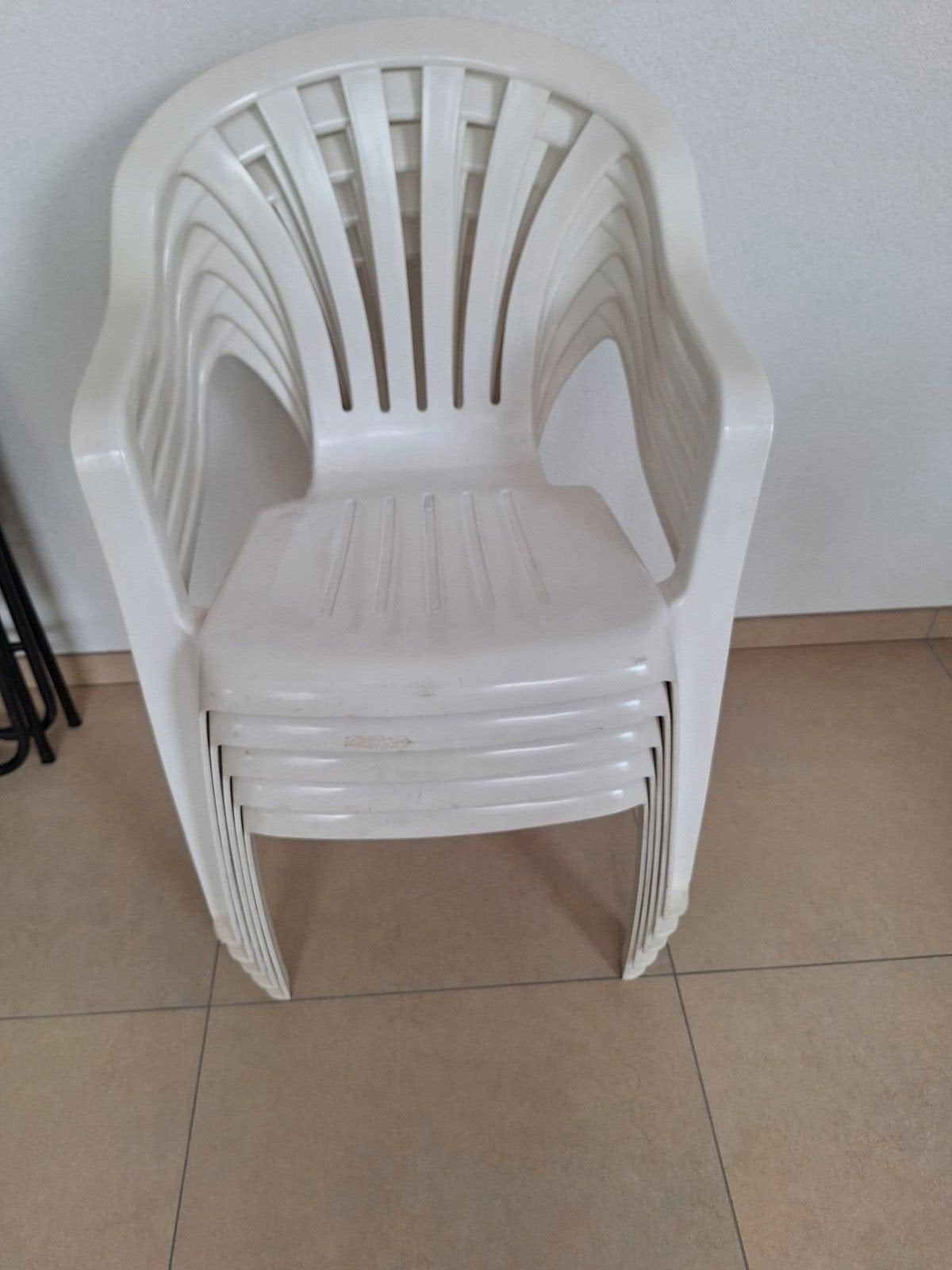 Witte kunststof tuinstoelen, stapelbaar, Ophalen, Gebruikt, Kunststof, Stapelbaar
