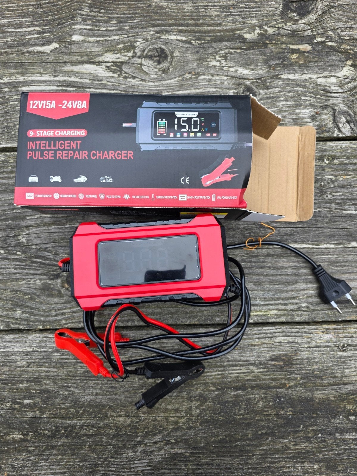 Battery Intelligente Puls Reparatie Lader 12V 15A - 24V 8A